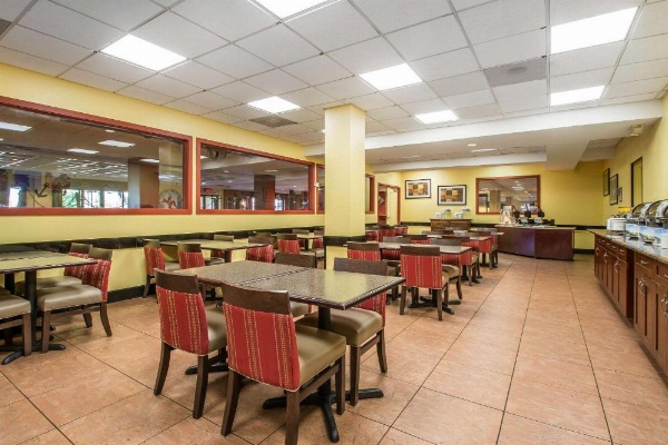 Comfort Inn & Suites Kissimmee By the Parks image 24