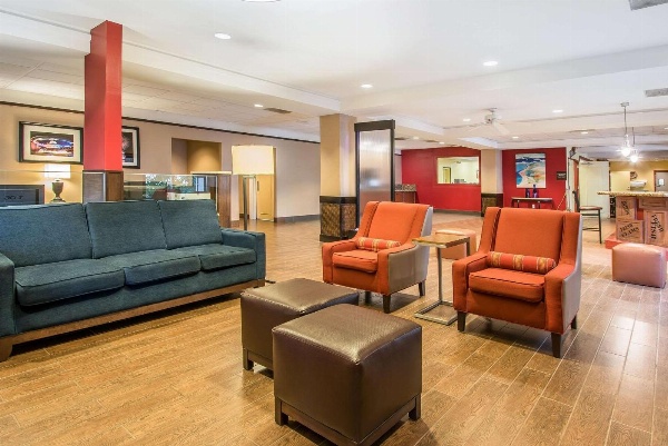 Comfort Inn & Suites Kissimmee By the Parks image 6